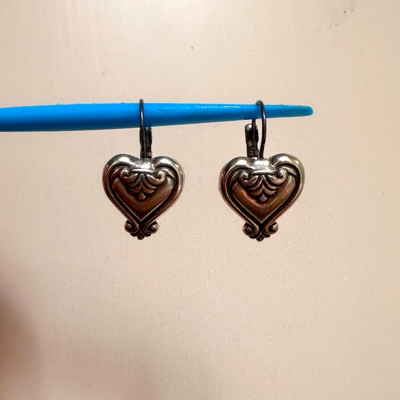Silver colored Heart Earrings with lever back - Picture 1 of 2
